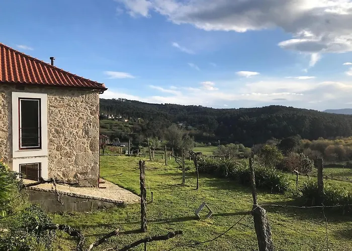 Casa Do Paco بيت للعطل